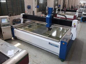 2000 * 1500mm 380 mpa研磨強化およびラミネートガラス高圧CNCウォータージェット切断機